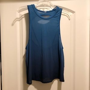 Lululemon workout tank with open back